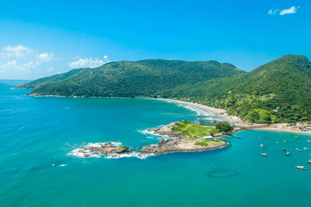 Descubra as maravilhosas praias de Florianópolis que não podem faltar