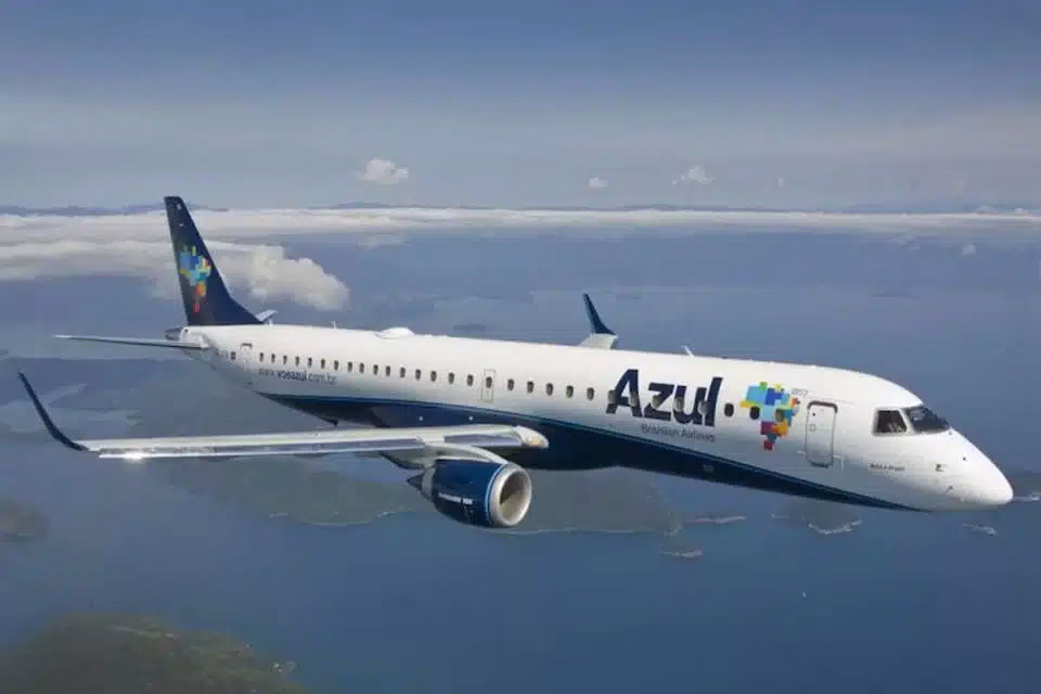 Azul e Pizza Prime firmam parceria para servir pizza nos voos para os Estados Unidos