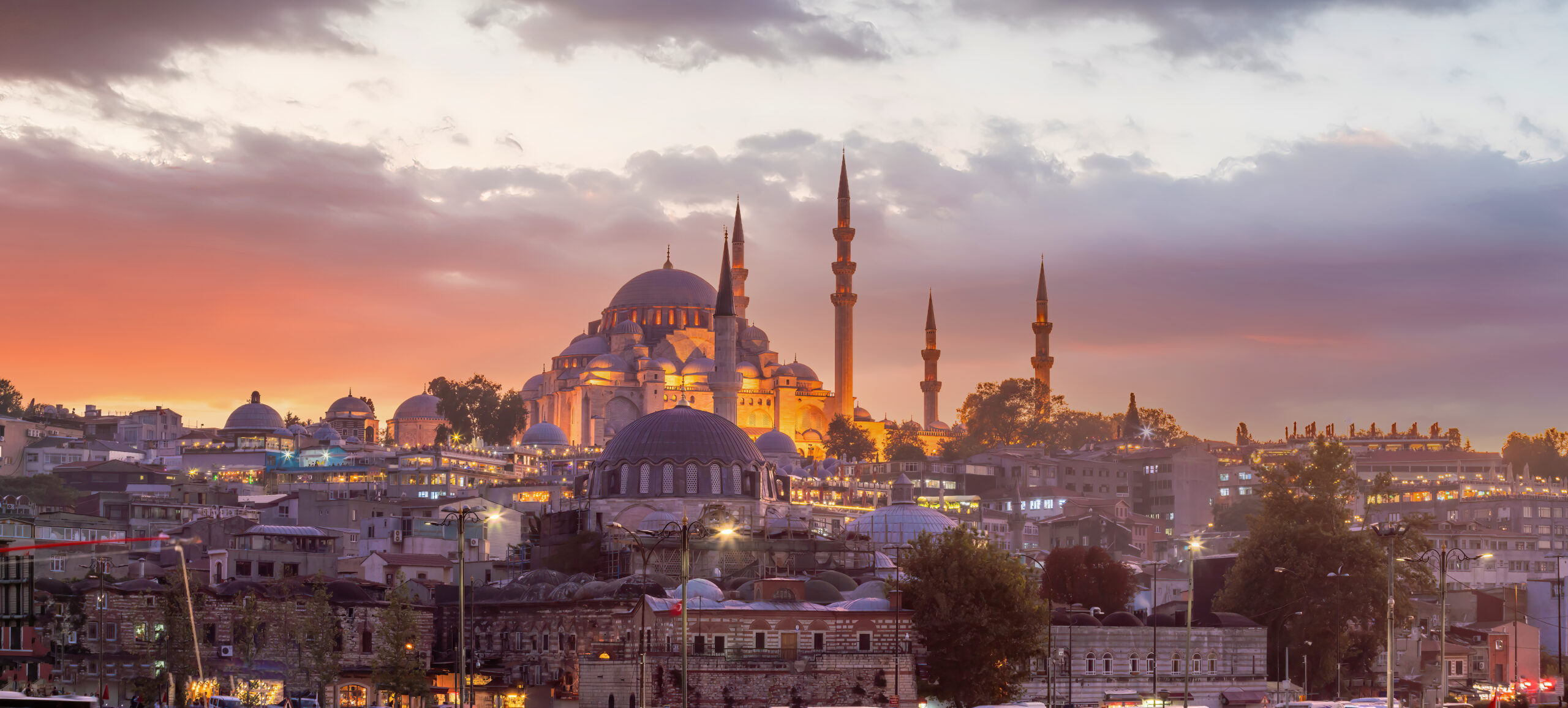 Istambul entre continentes, impérios e uma cultura secular