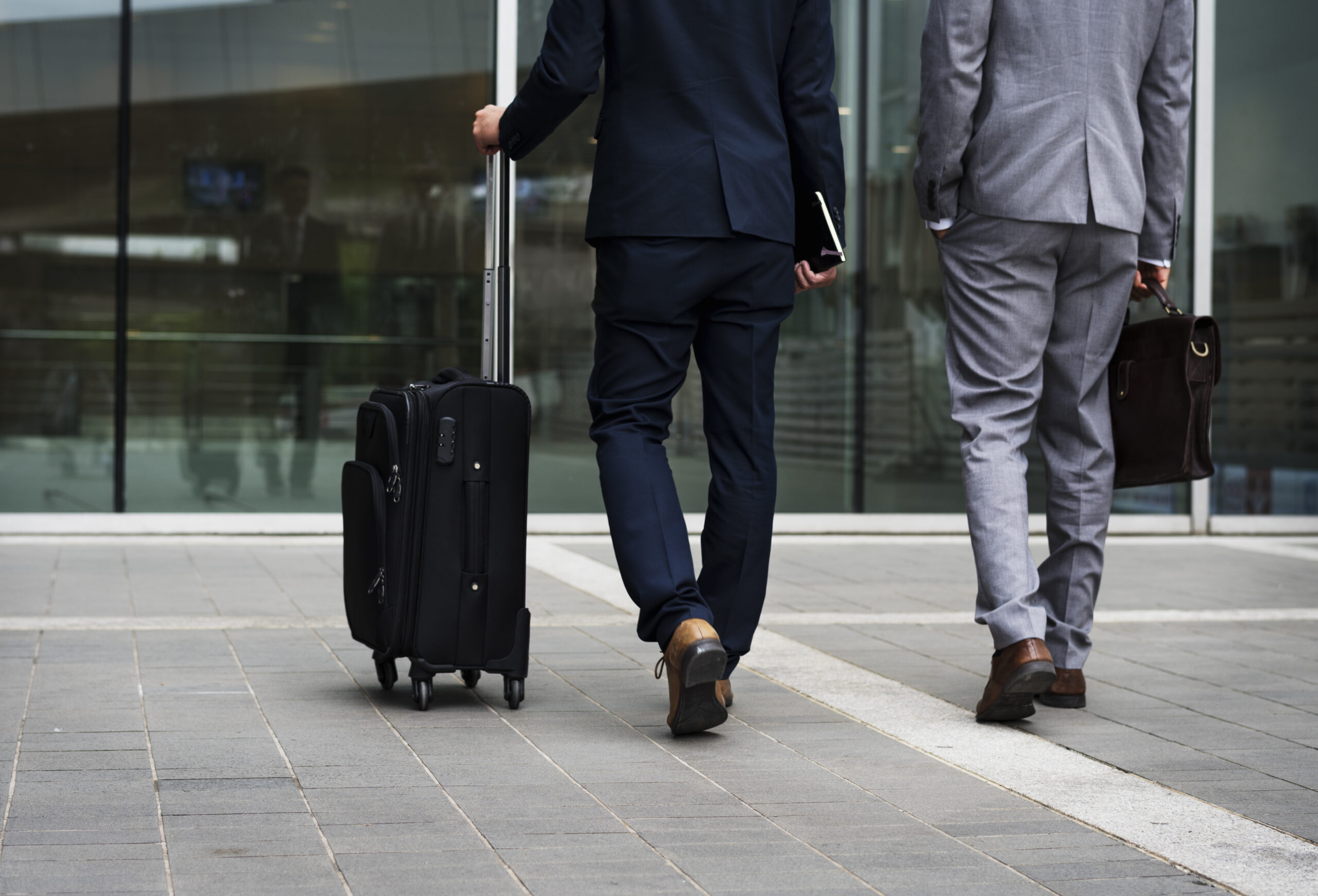 Viagens corporativas: como reduzir custos sem perder qualidade