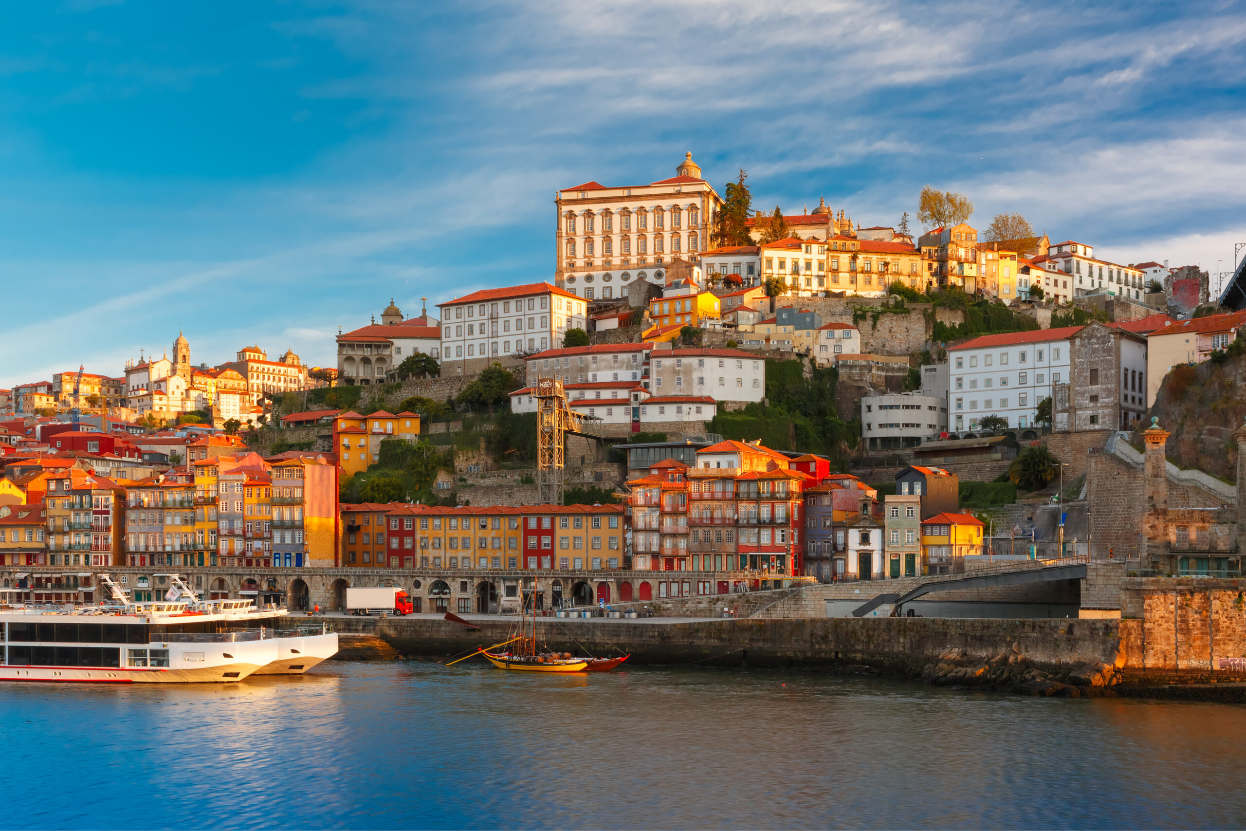 Portugal sem desfazer as malas: como montar um roteiro com poucas trocas de hotel