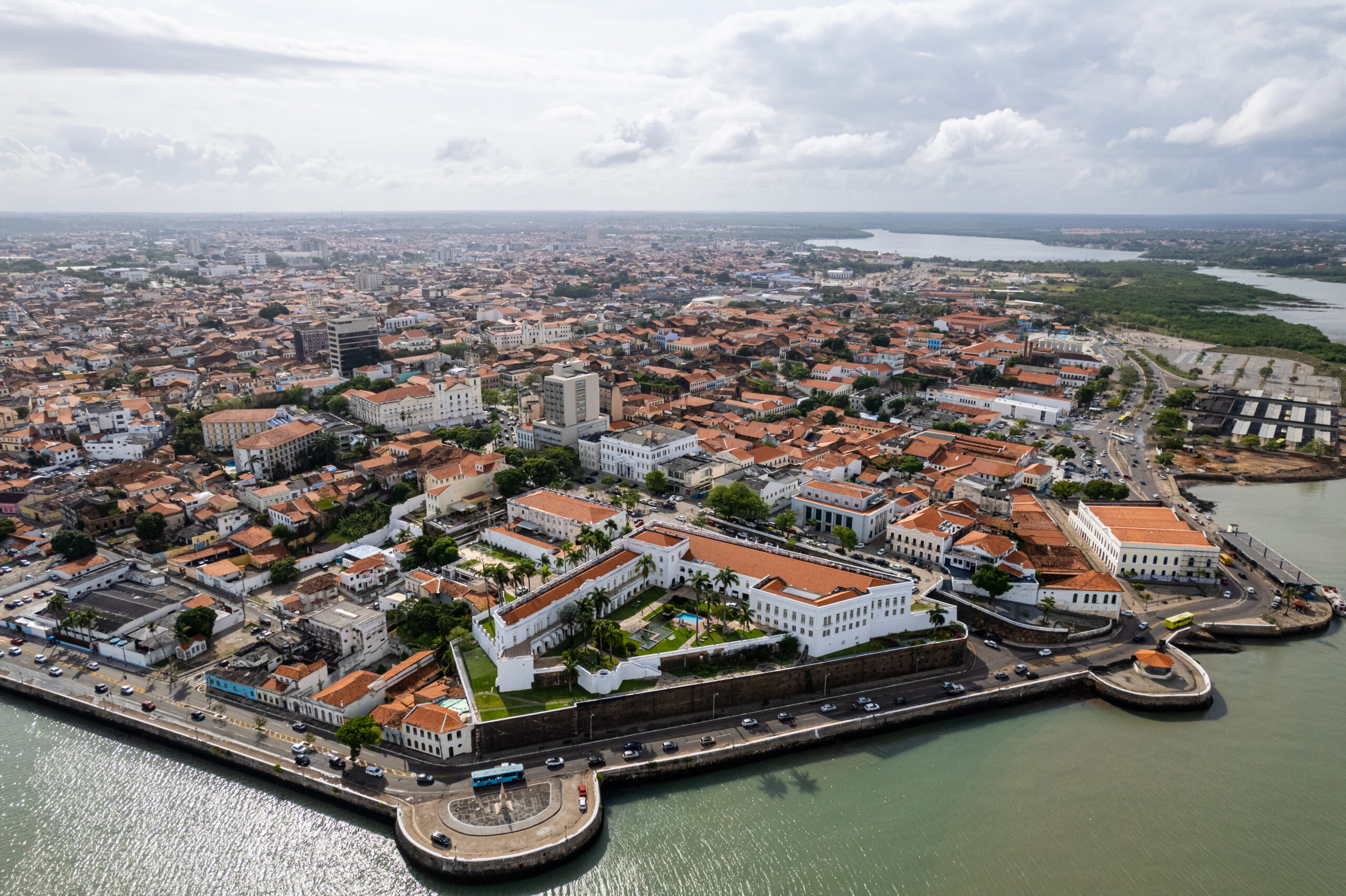 São Luís entre arquitetura colonial e a força da cultura maranhense